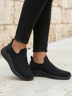 Ugc|Bieganie, Ćwiczenia I Trening^Royalfashion Wsuwane damskie materiałowe buty sportowe Secat czarny