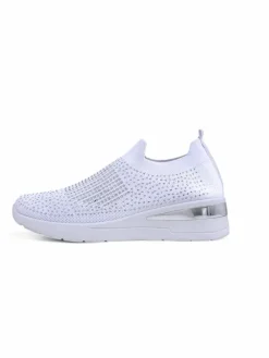 Sneakersy^Royalfashion Wsuwane sneakersy damskie na koturnie z cyrkoniami Qelavise biały