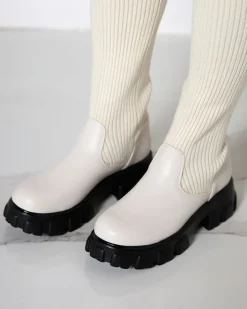 Kozaki Na Płaskim Obcasie|Kozaki Bez Ocieplenia^Royalfashion Wysokie wsuwane kozaki damskie w kolorze ecru Alerpi krem