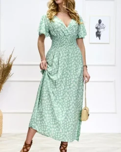 Sukienki Letnie|Sukienki Długie^Royalfashion Zielona damska sukienka maxi w kwiecisty wzór zielony