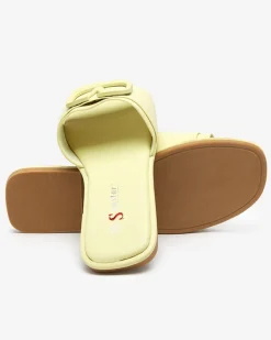 Klapki Płaskie^Royalfashion Zielone damskie klapki z eko skóry Cartec zielony