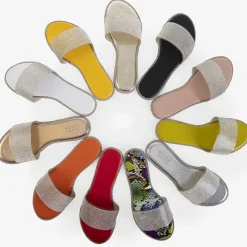 Klapki Płaskie^Royalfashion Zielone damskie klapki z cyrkoniami Verina zielony