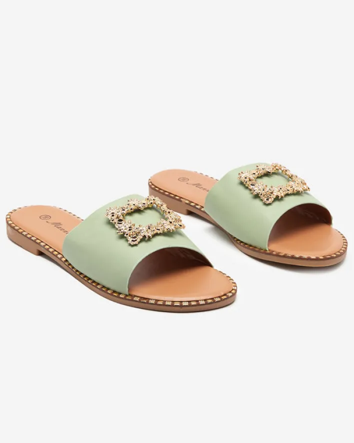 Klapki Płaskie^Royalfashion Zielone damskie eleganckie klapki ze złotą ozdobą Meriso zielony