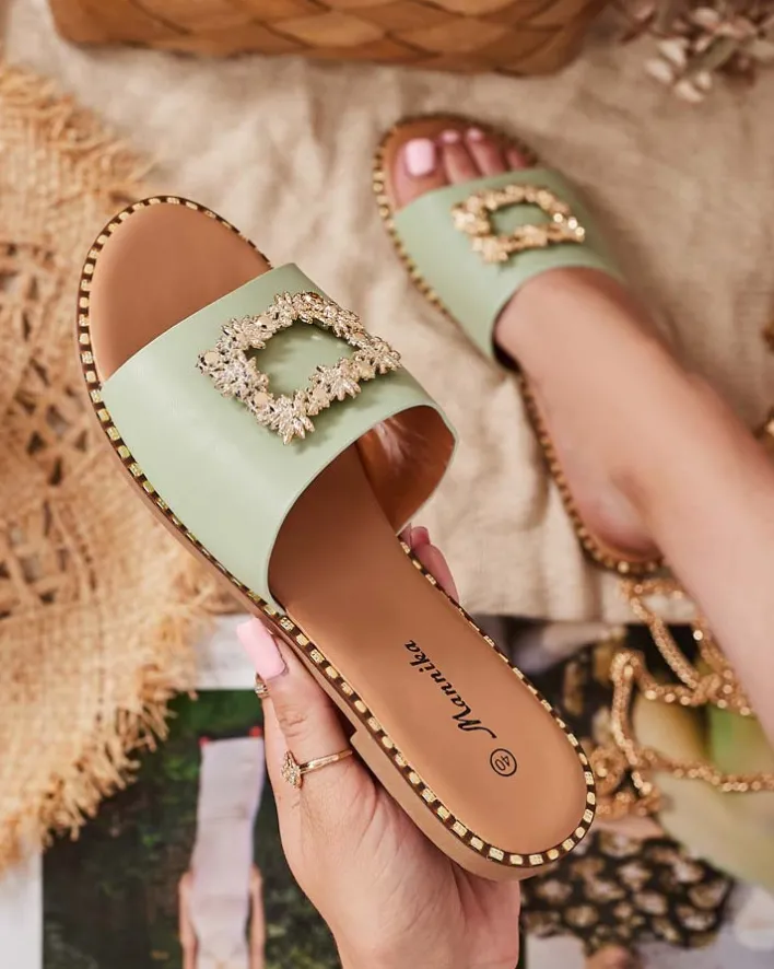 Klapki Płaskie^Royalfashion Zielone damskie eleganckie klapki ze złotą ozdobą Meriso zielony