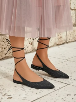 Baleriny Klasyczne^Royalfashion Sandały Damiane Nero - Czarne baleriny wiązane z tkaniny, płaski obcas czarny