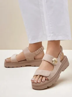 Sandały Płaskie^Royalfashion Sandały damskie beżowe Callista na platformie z zamszu beżowy