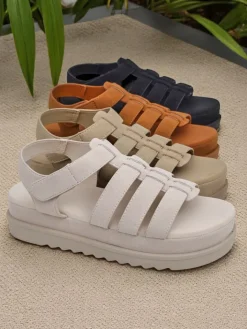 Sandały Płaskie^Royalfashion Sandały damskie Heraclea na platformie czarne z ekoskóry czarny