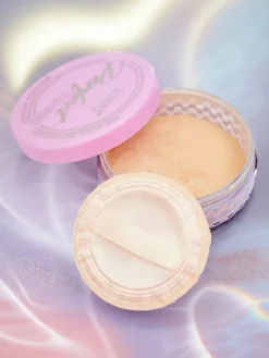 Twarz^Royalfashion Sypki puder do twarzy z efektem naturalnego wykończenia Radiant