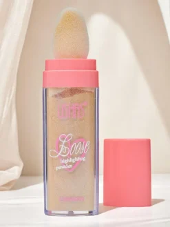 Twarz^Royalfashion USHAS Sypki rozświetlacz do twarzy z gąbeczką Golden Petal